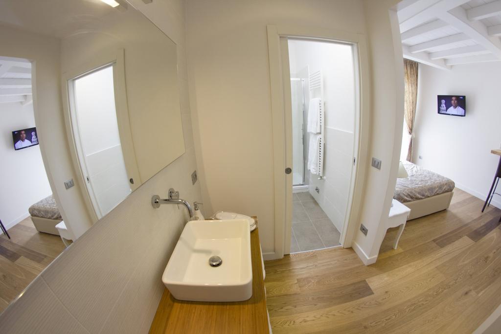 B&B Lame 57 Bologna Phòng bức ảnh